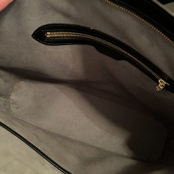 LOUIS VUITTON EPI LUSSAC BLACK LEATHER HANDDBAG - Picture 9 of 15